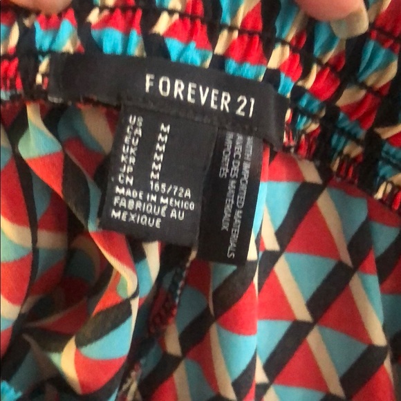 🔺 FOREVER21/ Geo Dolphin Short 🔻 - Picture 5 of 5